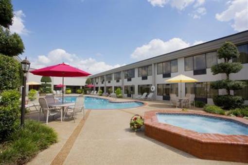 фото отеля Best Western Plus Madison - Huntsville Hotel