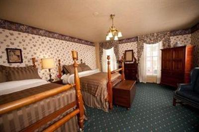 фото отеля The Golden Lamb Inn