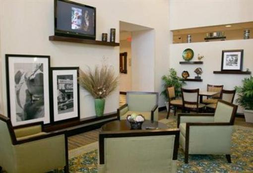 фото отеля Hampton Inn & Suites Atlanta/I-285 & Camp Creek Pkwy