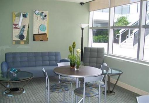 фото отеля Churchill Suites Crown Miami Beach