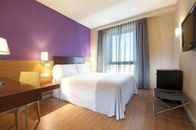 фото отеля Tryp Montalvo