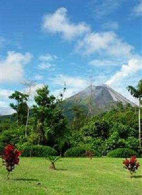 фото отеля Hotel Lomas Del Volcan La Fortuna