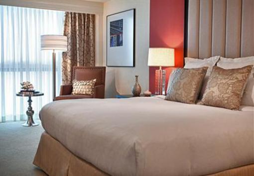 фото отеля Renaissance Newark Airport Hotel