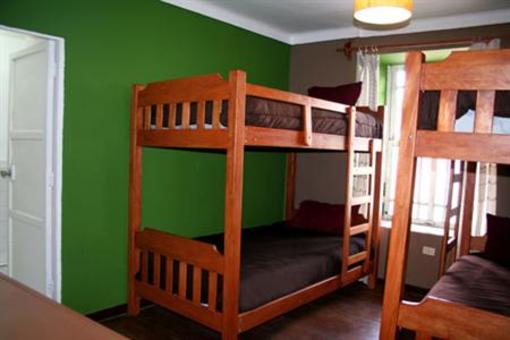 фото отеля Wild Rover Backpackers Hostel