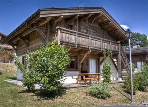фото отеля Le Chalet du Loup Demi-Quartier