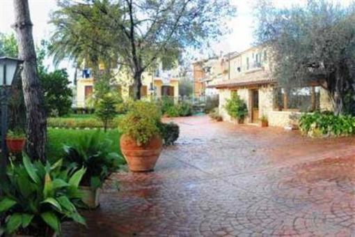 фото отеля Residenza Degli Oleandri