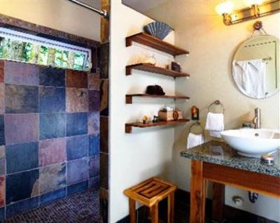 фото отеля WildSpring Guest Habitat