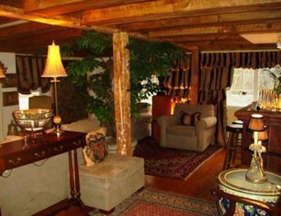 фото отеля Nutmeg Country Inn