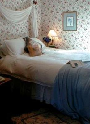 фото отеля Rose Arbour Bed and Breakfast