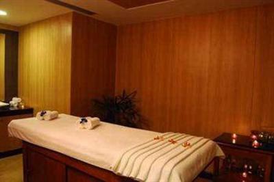 фото отеля Country Inn & Suites Sahibabad