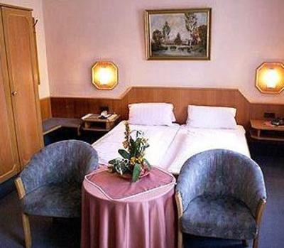 фото отеля Sankt Josef Hotel Würzburg