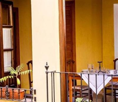 фото отеля Apartamentos Turísticos Vista Alhambra