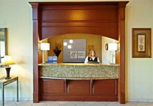 фото отеля Holiday Inn Express Litchfield