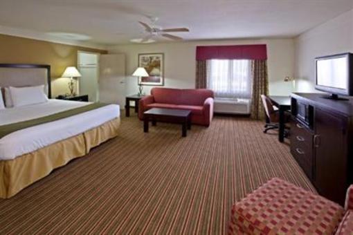 фото отеля Holiday Inn Express Litchfield