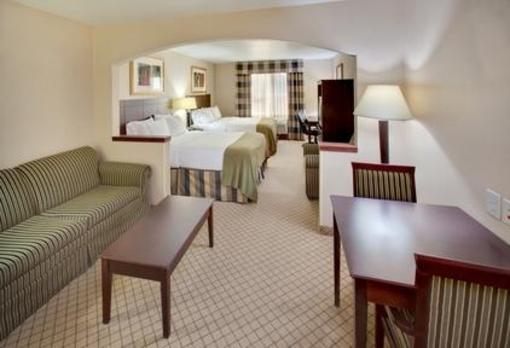 фото отеля Holiday Inn Express Hotel and Suites Ankeny