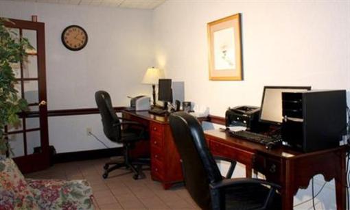 фото отеля BEST WESTERN PLUS Country Cupboard Inn