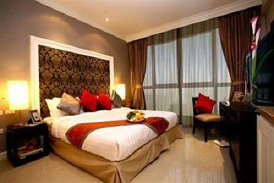 фото отеля Hope Land Executive Residence Bangkok