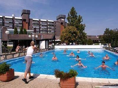 фото отеля Danubius Health Spa Resort Buk