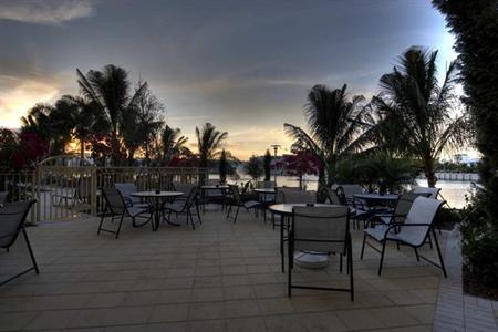 фото отеля Hilton Garden Inn Palm Beach Gardens