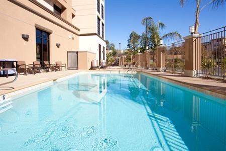 фото отеля Holiday Inn Irvine Spectrum