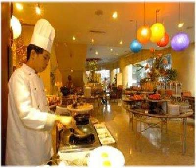 фото отеля Makati Palace Hotel