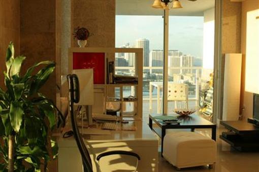 фото отеля Miami Deluxe Apartment