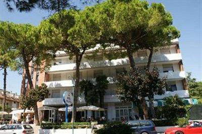фото отеля Hotel Helvetia Lignano Sabbiadoro