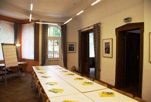 фото отеля Hotel Jakob-Kaiser-Haus