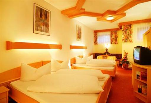 фото отеля Apart Garni Erna Ischgl