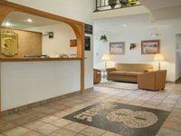 Super 8 Davenport