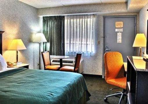 фото отеля Quality Inn & Suites Gibsonia