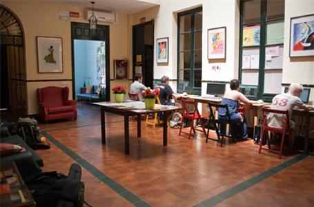 фото отеля Hostel One Sevilla Centro