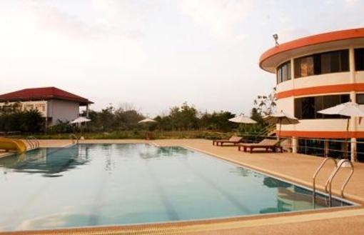 фото отеля Goldenland Resort & Camp