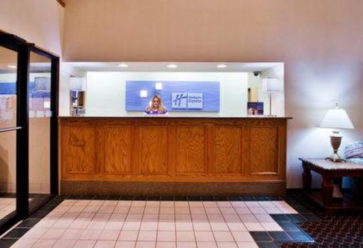 фото отеля Holiday Inn Express Hiawassee