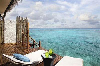 фото отеля Vivanta by Taj Coral Reef Maldives