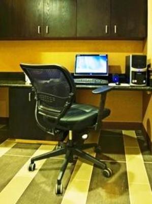 фото отеля Holiday Inn Express Hotel & Suites Shamrock North
