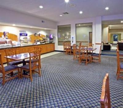 фото отеля Holiday Inn Express Hotel & Suites Pontoon Beach