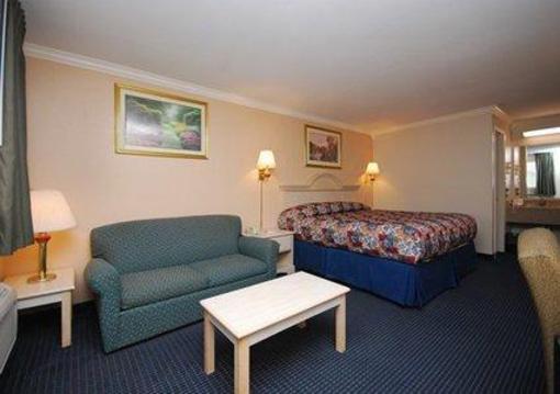 фото отеля Econo Lodge Inn & Suites Fiesta Park