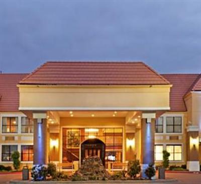 фото отеля Holiday Inn Express Hotel & Suites-DFW North