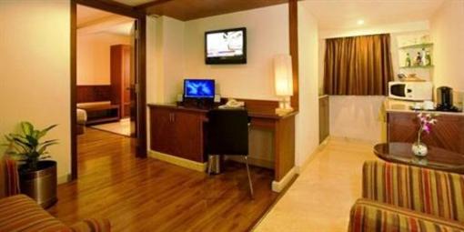 фото отеля President Hotel Bangalore