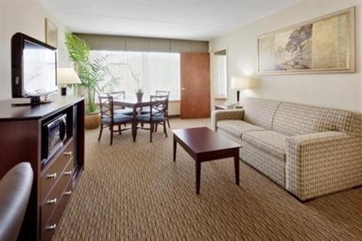 фото отеля Holiday Inn Enfield-Springfield