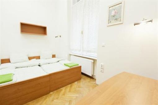 фото отеля Guest Rest Budapest Hostel