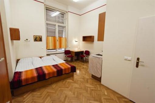 фото отеля Guest Rest Budapest Hostel