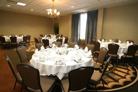 фото отеля Hilton Garden Inn Toledo Perrysburg