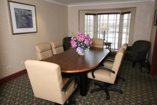 фото отеля Staybridge Suites Chicago Oakbrook Terrace