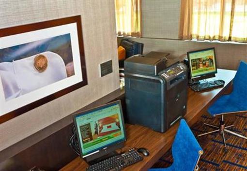 фото отеля Courtyard by Marriott Moorhead