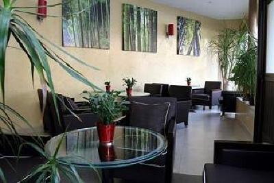 фото отеля Comfort Hotel Andre Latin