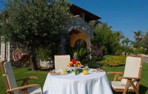 фото отеля Cruccuris Resort Villasimius