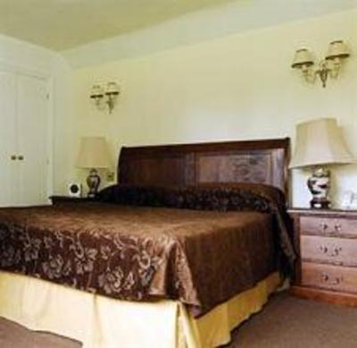 фото отеля French Horn Hotel Sonning