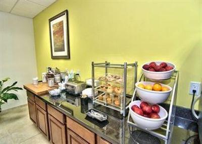 фото отеля MainStay Suites Barnesville